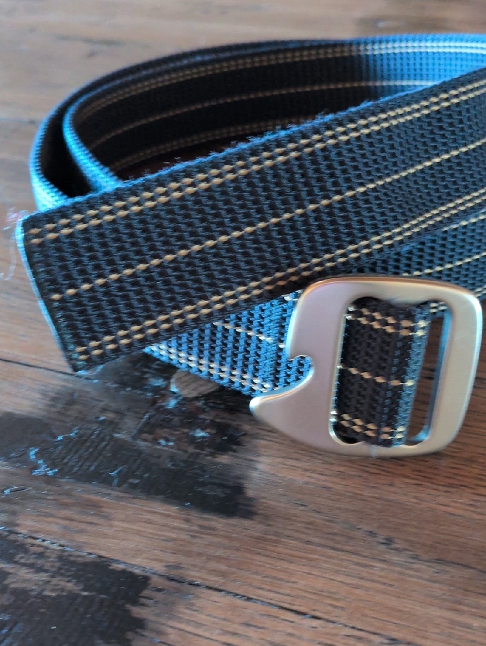 USA made Like New! Bison Designs Webbing Belt w/ Bottle Opener Buckle. XL - Picture 4 of 8